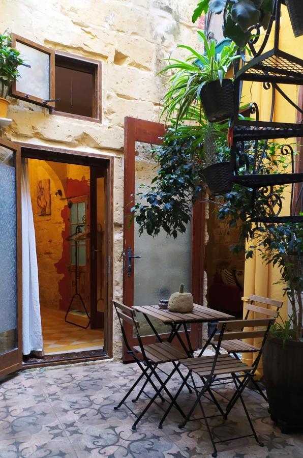 Fusion Homestay Accommodation Mosta Ngoại thất bức ảnh